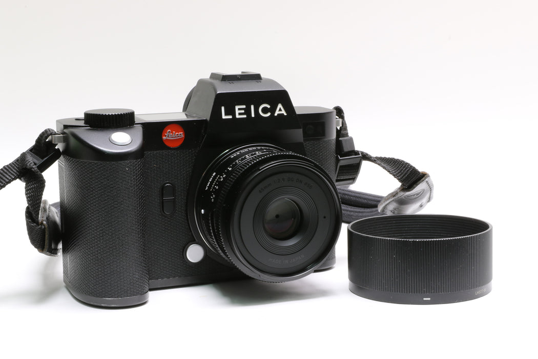 Leica SL2 Type 2998 w/ Sigma 45mm f/2.8 DG DN