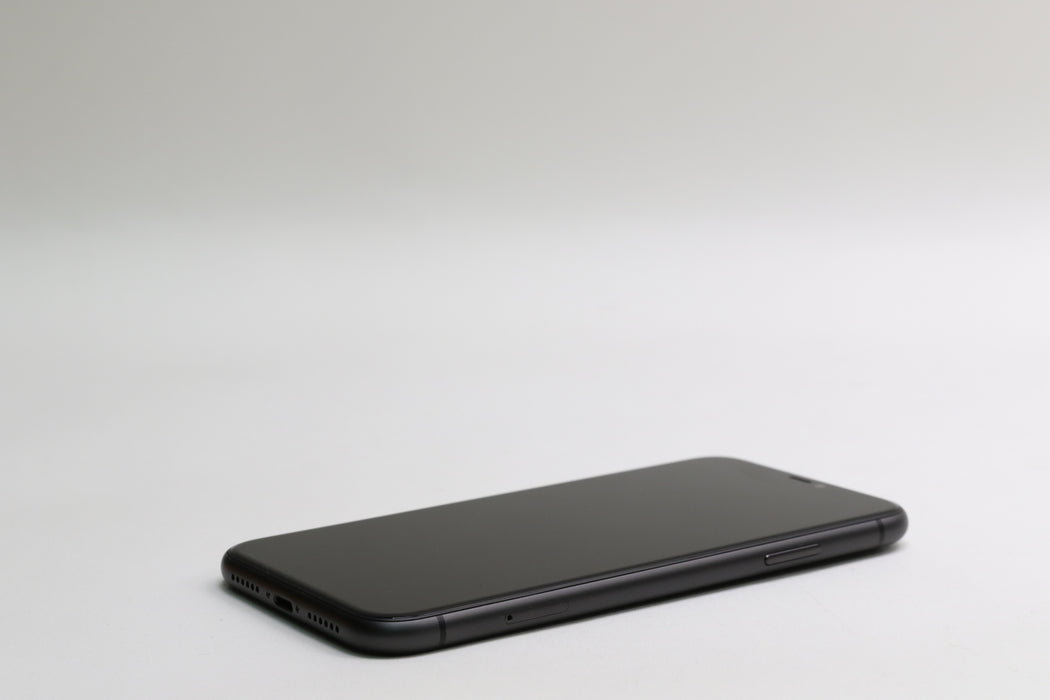 iPhone 11, 64GB, Unlocked, Black, MH8D3LL/A, 100% Battery!