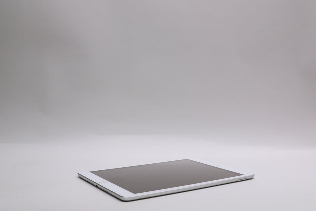 10.9" Apple iPad 10.2" 7th Gen, 32GB, Unlocked, Silver, MW6C2J/A — photo 10 of 13