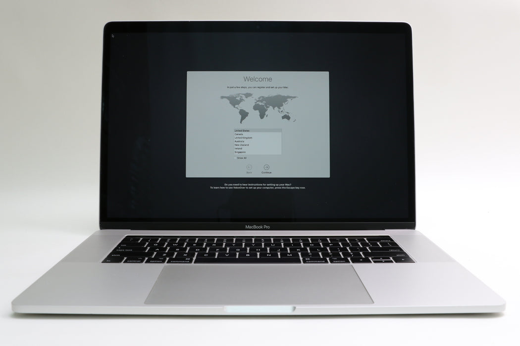 15" 2.8K 2017, MacBook Pro, BTO, i7-7920HQ, 16GB, 256GB SSD, Radeon Pro 560