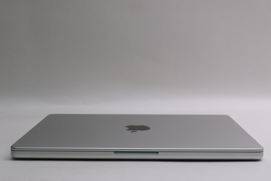 14" 2025, MacBook Pro, MDE44LL/A, Apple M5, 16GB, 512GB SSD, 10C, 100% Battery!