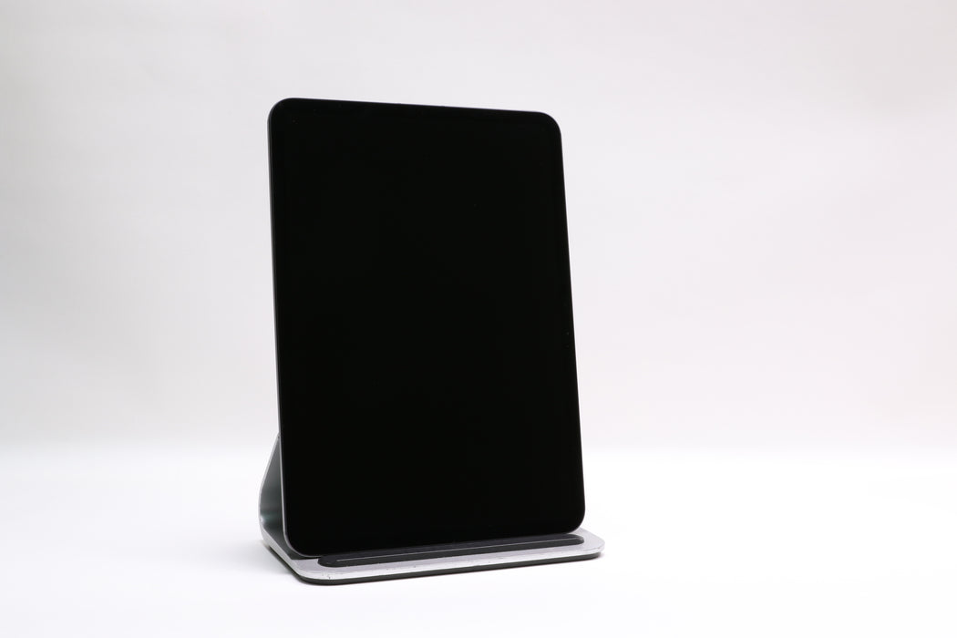 11" iPad Pro M5, 256GB, Unlocked, Space Black, ME2N4LL/A w/ Magic KB — photo 3 of 12