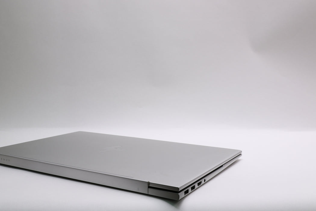 17" HP Envy Laptop 17-cr0747nr, i7-1260P, 16GB, 512GB SSD, Touchscreen — photo 9 of 13