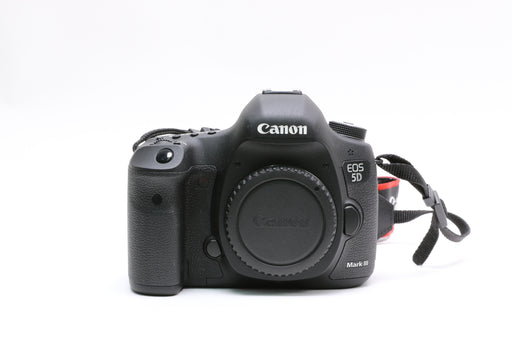Canon EOS 5D Mark III 22.3MP Digital SLR Camera