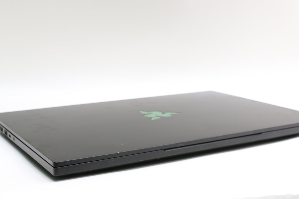100%BATT 15" QHD Razer Blade 15, i7-11800H, 40GB, 1TB SSD, RTX 3070