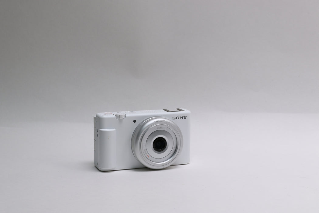 Sony ZV-1F 20.1MP Compact Camera — photo 2 of 6