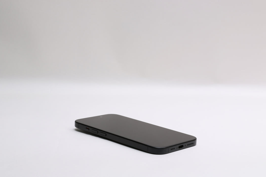 iPhone 15, 128GB, Unlocked, Black, NTLV3LL/A — photo 8 of 13