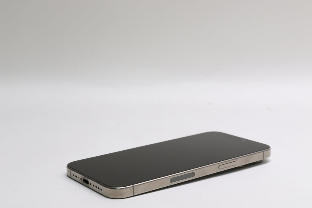 iPhone 15 Pro Max, 256GB, Unlocked, Natural Titanium, MU683LL/A