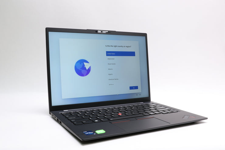14" UHD+ Lenovo ThinkPad X1 Carbon Gen 10, i7-1270P, 32GB, 1TB SSD, 100% Battery