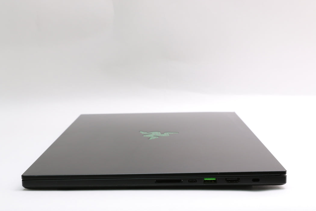 16" Razer Blade 16 RZ09-0528, Ryzen AI 9 365, 64GB, 2TB SSD, RTX 5080