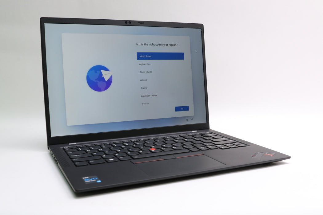 14" UHD+ Lenovo ThinkPad X1 Carbon Gen 9, i7-1185G7, 16GB Memory, 1TB SSD, 4K!