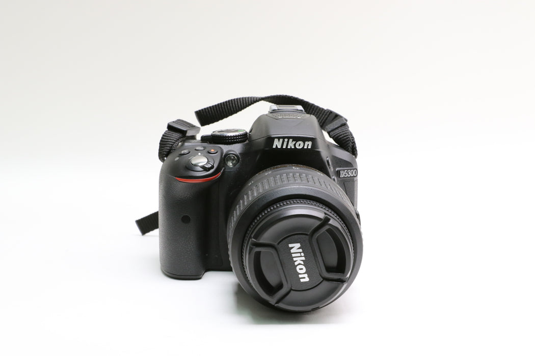 Nikon D5300, AF-S Nikkor 50mm 1.8G, AF-S DX Nikkor 18-55mm 1:3.5-5.6g VR