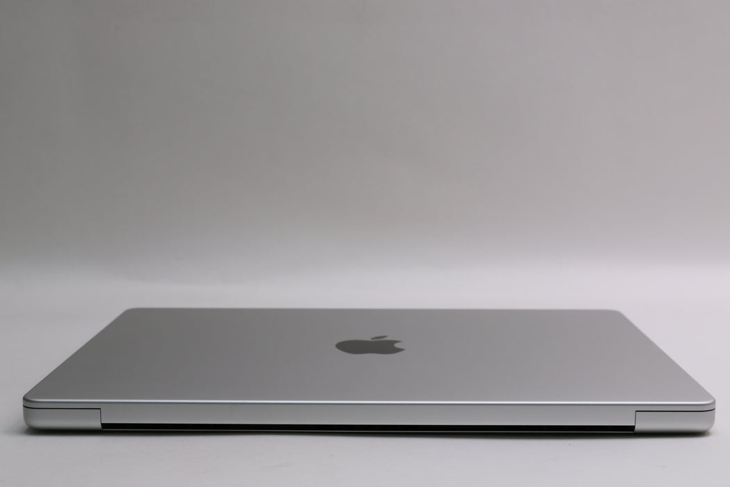 14" 2025, MacBook Pro, MDE44LL/A, Apple M5, 16GB, 512GB SSD, 10C, 100% Battery!