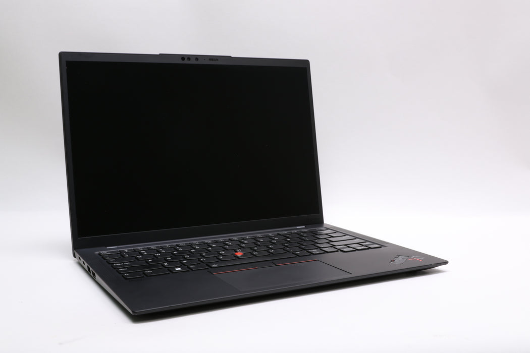 14" UHD+ Lenovo ThinkPad X1 Carbon Gen 10, i7-1270P, 32GB, 512GB SSD — photo 2 of 13