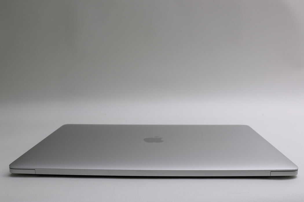 15" 2017, MacBook Pro, BTO, i7-7920HQ, 16GB, 256GB SSD, Radeon Pro 560