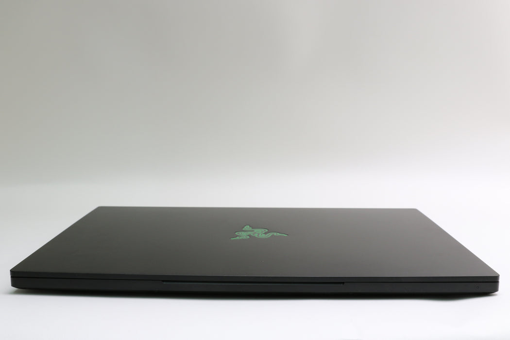 15.6" Razer Blade 15 Advanced Rz09-0409, i9-11900H, 32GB, 1TB, RTX 3080, Touch!