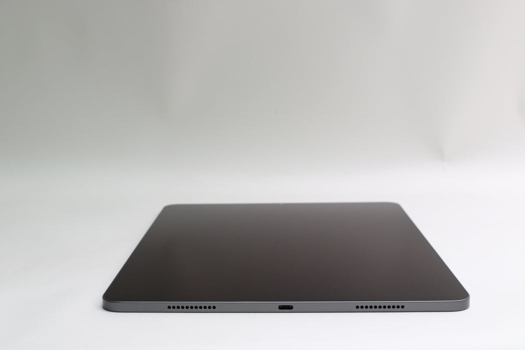iPad Pro, 5th gen, 128GB, Wi-Fi Only, Space Gray, MHNF3LL/A 12.9”