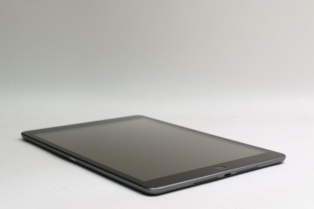 iPad 7th Gen, 128GB, Wi-Fi Only, Space Gray, MW772LL/A 10.2”