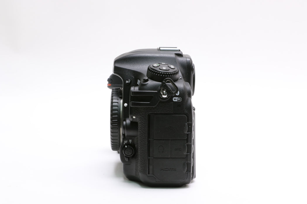 Nikon D500 20.9MP Digital SLR Camera — photo 3 of 8