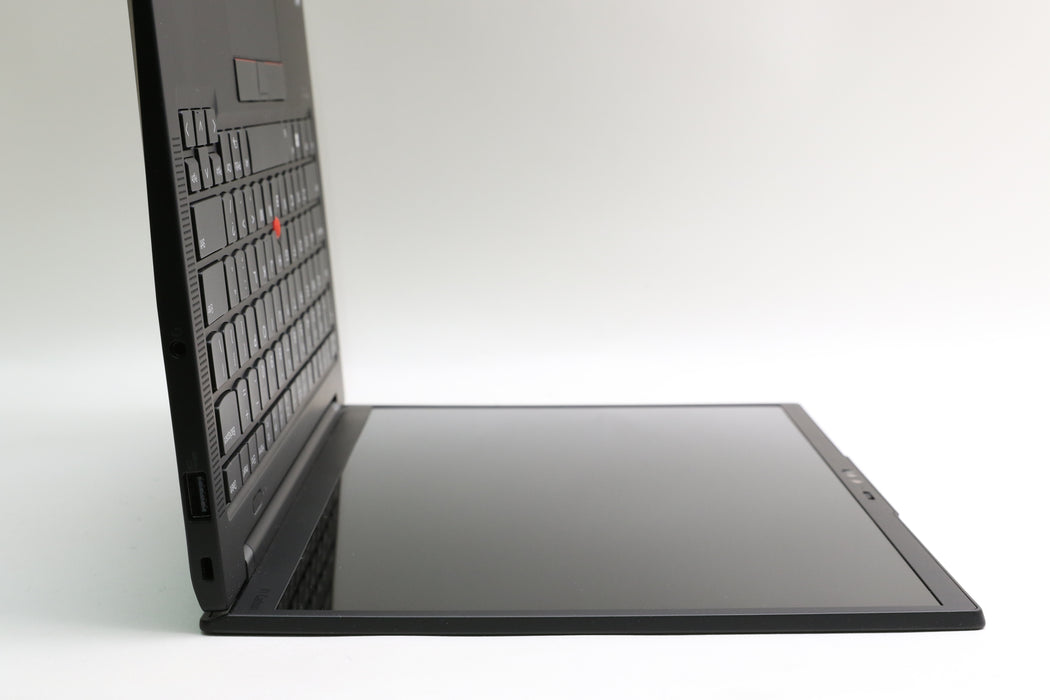 14" UHD+ Lenovo Thinkpad X1 Carbon Gen 10, i7-1270P, 32GB, 512GB SSD