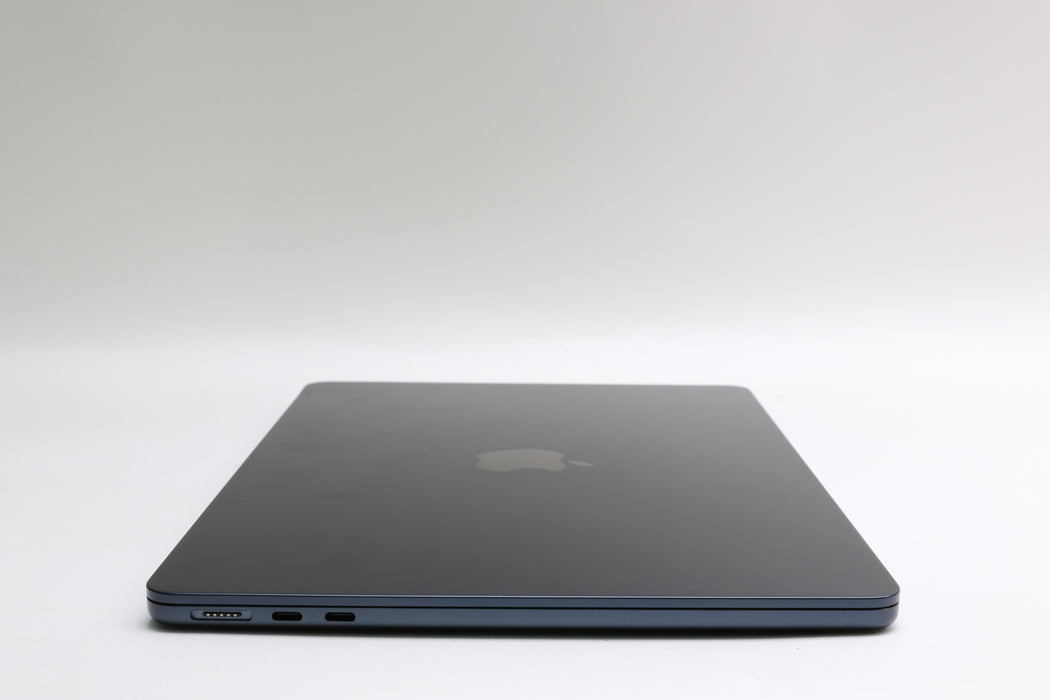 100% Battery! 13" 2022, Macbook Air, MC7X4LL/A, Apple M2, 16GB, 256GB SSD, 8C