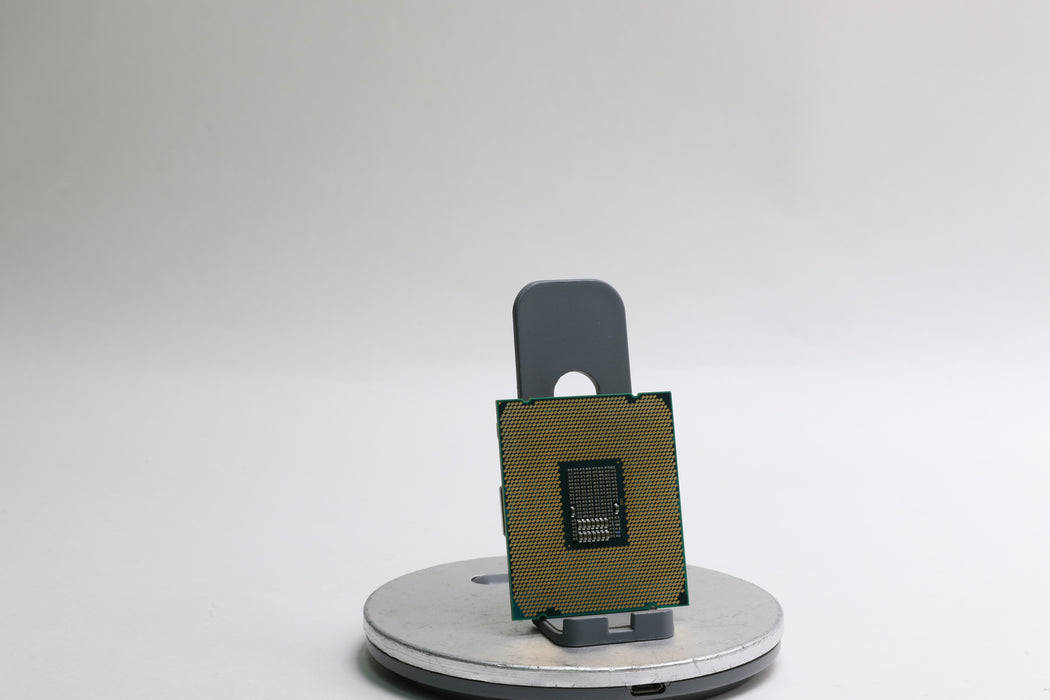 Intel Core i9-10940X 14-Core 3.30GHz LGA2066 Processor — photo 2 of 2