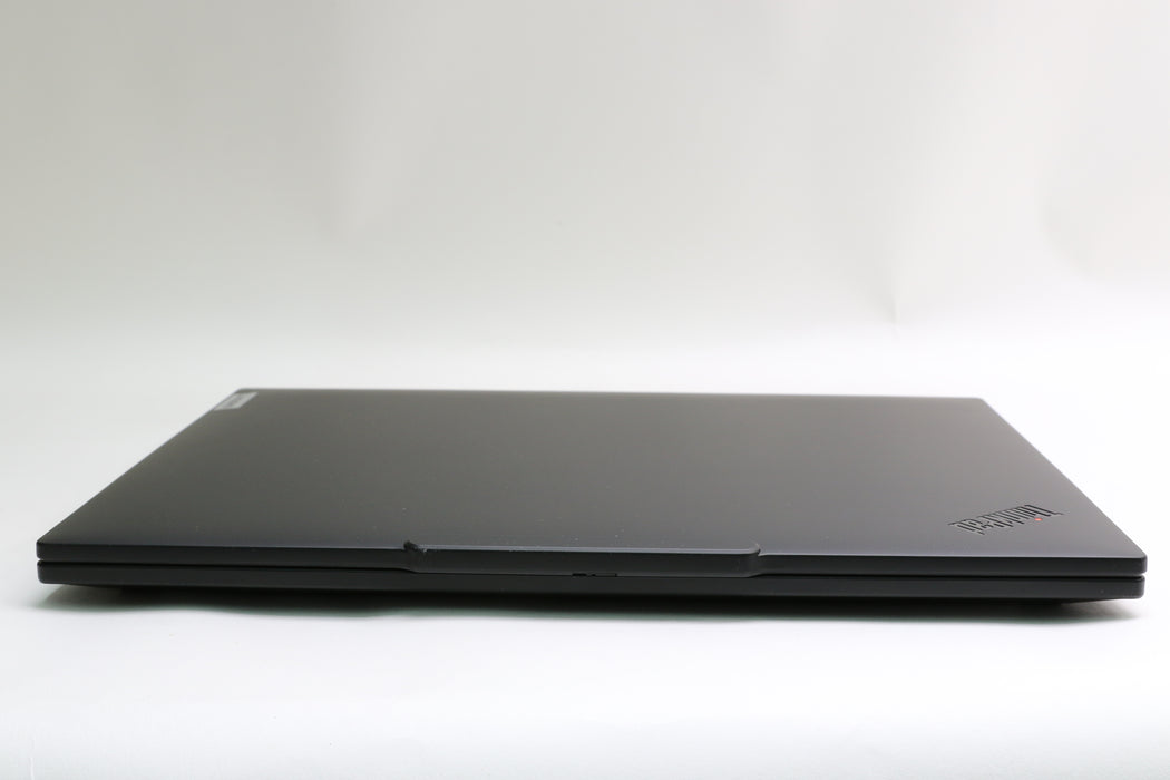 MINT! 14" Lenovo, ThinkPad T14 Gen 5, Ultra 7 165U, 32GB, 1TB SSD, Touchscreen
