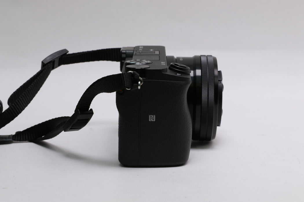 Sony Alpha a6400 24.2MP Mirrorless Camera w/ EP Z 16-50mm f/3.5-5.6 OSS Lens — photo 2 of 11