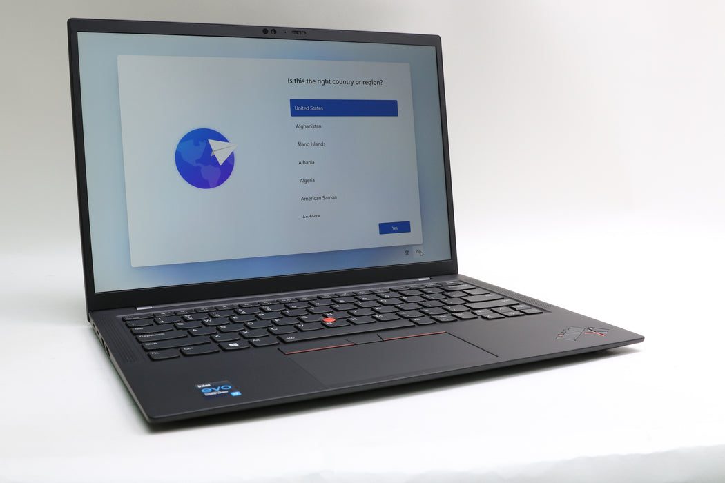 14" UHD+ Lenovo Thinkpad X1 Carbon Gen 9, i7-1185G7, 32GB, 512GB SSD