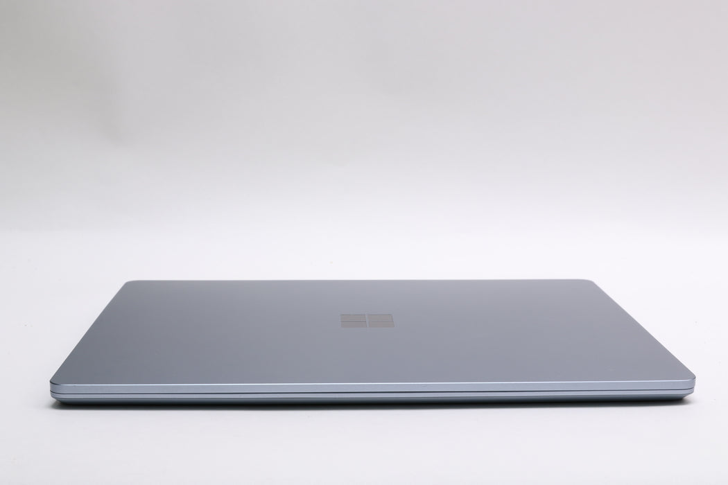 12.4" Microsoft Surface Laptop Go, i5-1035G1, 8GB, 256GB SSD, Touchscreen — photo 12 of 13