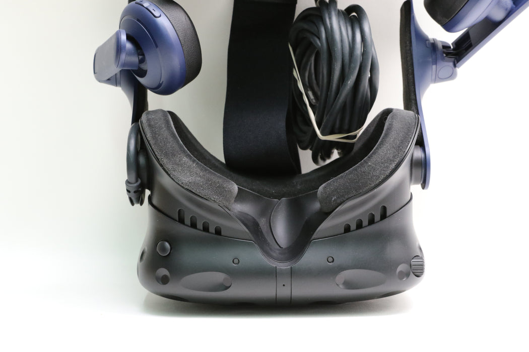 HTC Vive Pro 2 VR Headset w/ Controllers, 2x Base Station 2.0s, Link Box, Box!