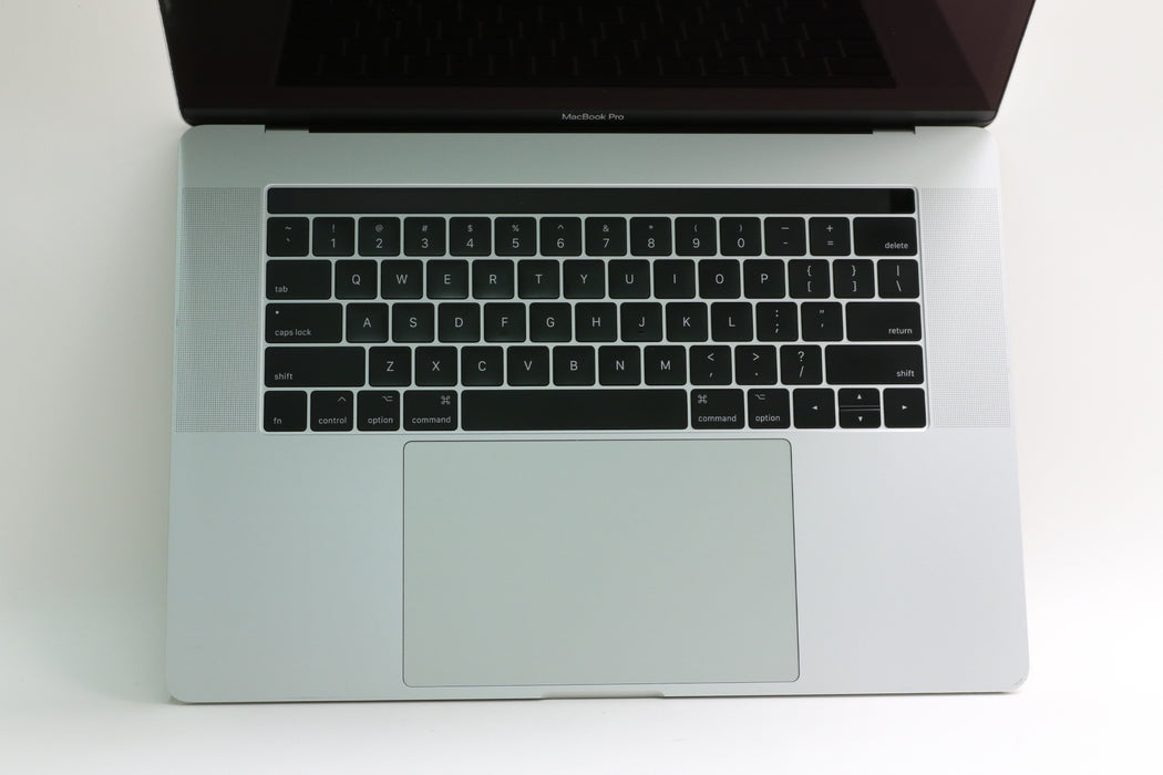 15" 2017, MacBook Pro, MPTU2LL/A, i7-7700HQ, 16GB, 256GB SSD, Radeon Pro 555