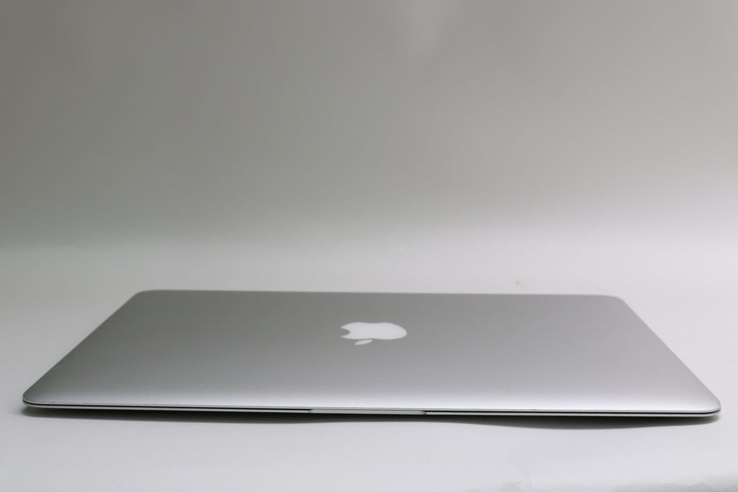 13" 2017, MacBook Air, MQD32LL/A, i5-5350U, 8GB, 128GB SSD, New Battery!