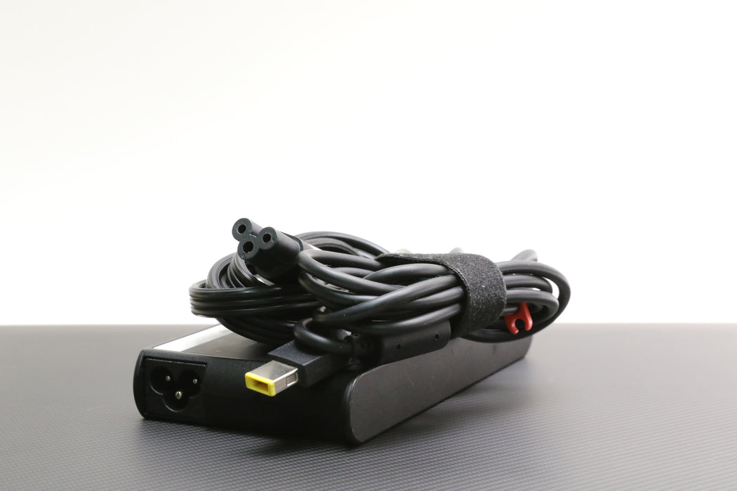 16" 4K! UHD+ Lenovo ThinkPad X1 Extreme Gen 5, i7-12800H, 32GB, 1TB, RTX 3050 Ti