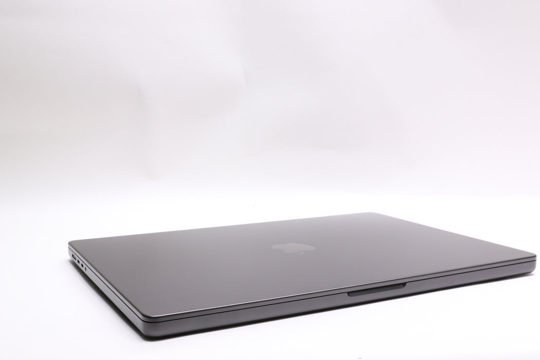 100%BATT 16" 2026, MacBook Pro, MGEA4LL/A, Apple M5 Pro, 24GB, 1TB SSD, 20C