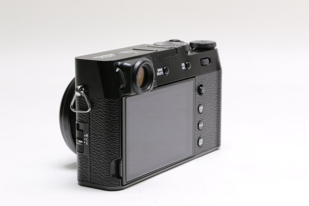 FujiFilm X100V Camera