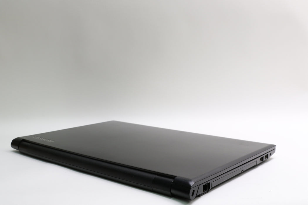15.6" Toshiba Tecra C50-D, i3-7100U, 4GB, 1TB HDD