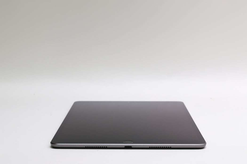 iPad Air (3rd Gen), 64GB, Wi-Fi Only, Space Gray, MUUJ2LL/A 10.5”