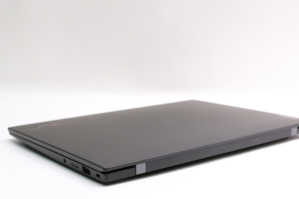 14" UHD+ Lenovo Thinkpad X1 Carbon Gen 10, i7-1270P, 32GB, 1TB SSD