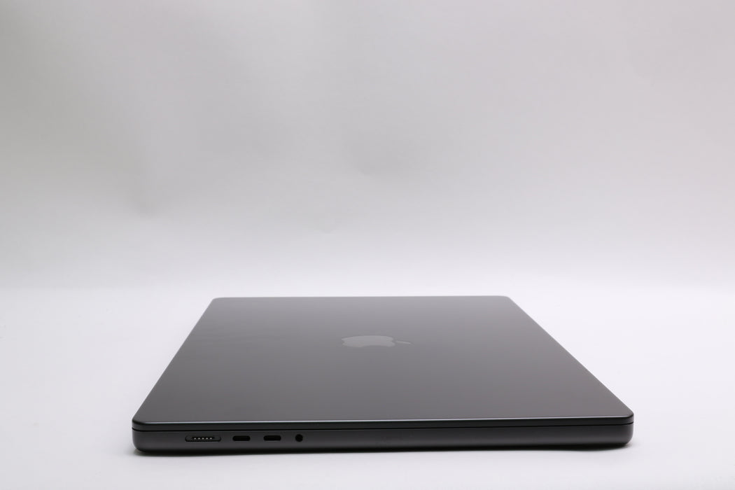 16" 2024, MacBook Pro, MX303LL/A, Apple M4 Max, 36GB, 1TB SSD, 32C, AC+ 2028! — photo 10 of 13