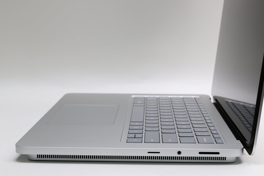 14" Microsoft Surface Laptop Studio 2, i7-13800H, 32GB, 1TB, RTX 4050, Touch!