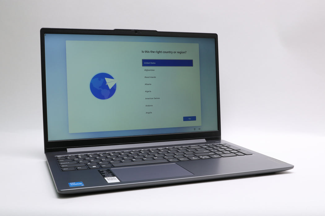 15" Lenovo Ideapad Slim 3, i3-N305, 8GB, 128GB SSD, 100% Battery!