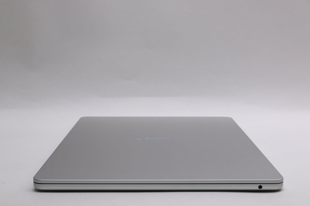 15" 2026, MacBook Air, MDVC4LL/A, Apple M5, 24GB, 1TB SSD, 10C — photo 6 of 13
