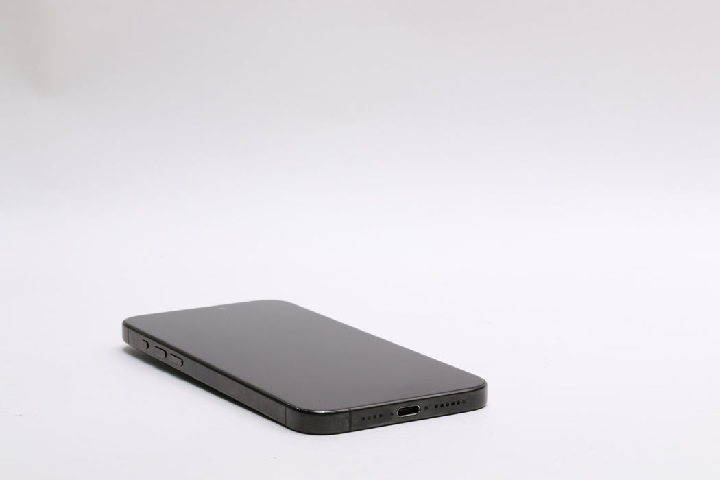Apple iPhone 15 Pro Max, 1TB, Unlocked, Black Titanium, MU6F3LL/A — photo 8 of 13