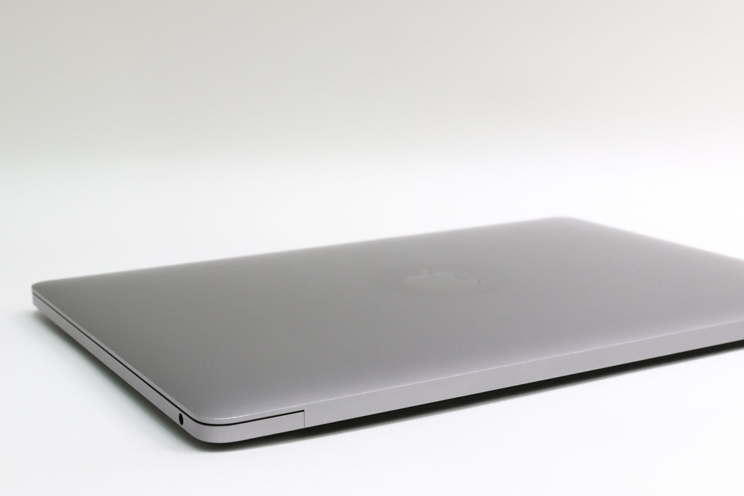 13" QHD+ 2022, MacBook Pro, MNEH3LL/A, Apple M2, 8GB, 256GB, Non-US KB Layout