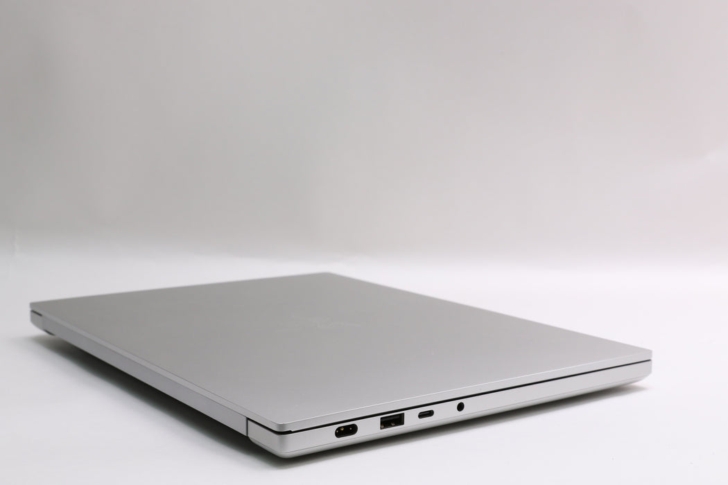 14" Razer Blade 14, AMD Ryzen 9 7940HS, 32GB, 1TB SSD, RTX 4070 Laptop GPU