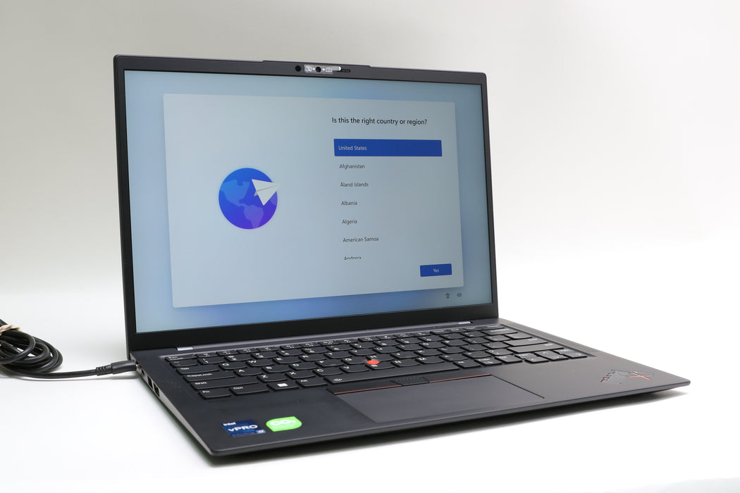 14" UHD+ Lenovo ThinkPad X1 Carbon Gen 10, i7-1270P, 32GB, 512GB