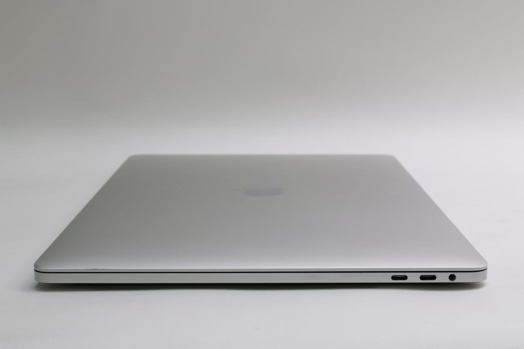 15" 2017, MacBook Pro, MPTU2LL/A, i7-7700HQ, 16GB, 256GB, Radeon Pro 555