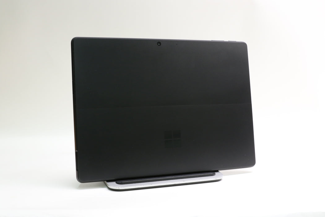 100%BATT 13" Microsoft Surface Pro 11th Edition, Snapdragon X Plus, 16GB, 512GB, Touch!
