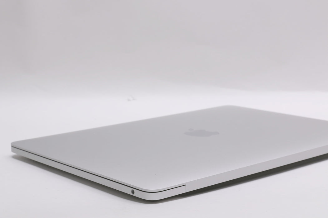 13" QHD+ 2022, MacBook Pro, MNEP3LL/A, Apple M2, 8GB, 256GB SSD,10C